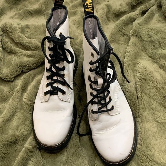 Dr. Martens White Boots ZAVALA - Picture 2 of 5